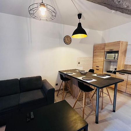 Appartement T2 Dans Le Centre Ville De Carcassonne Exteriér fotografie